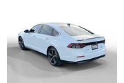 $26440 : Honda Accord Hybrid 2023 Spo thumbnail