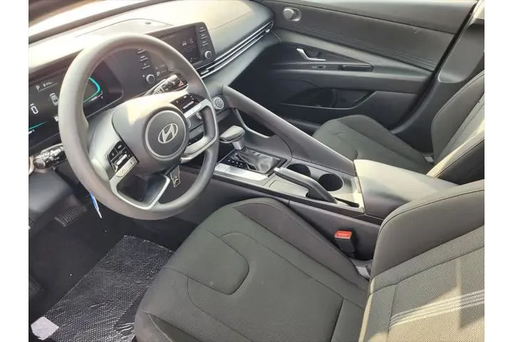 $21094 : Hyundai ELANTRA 2025 SE 4dr image 7