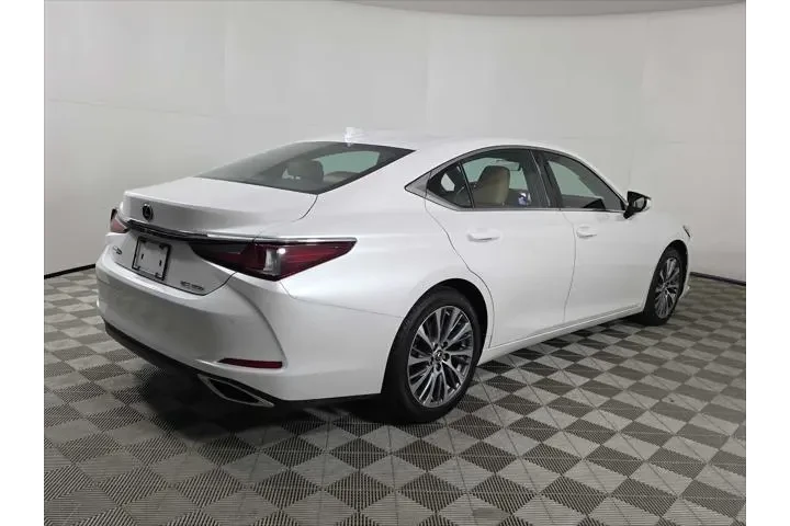 $28997 : Lexus ES 350 2019 image 8