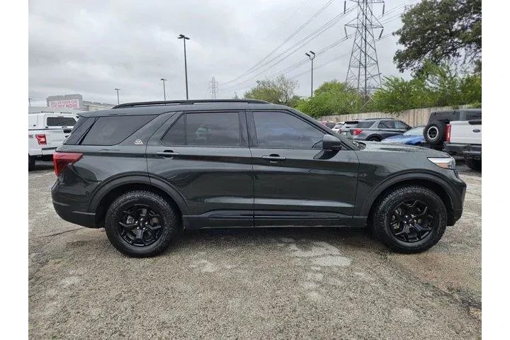 $32900 : Ford Explorer 2022 AWD Timbe image 2