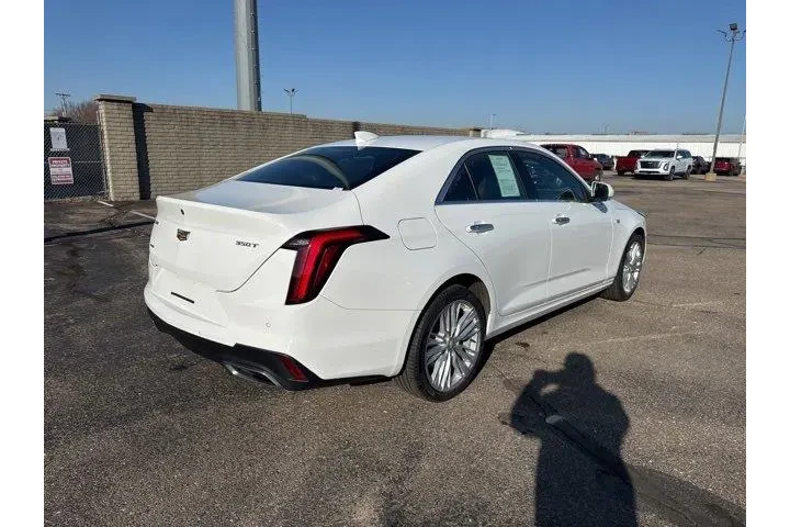 $33982 : Cadillac CT4 2022 AWD Premiu image 7