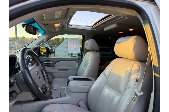 $11995 : 2011 Suburban image 10