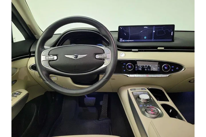 $38998 : Genesis GV70 2023 AWD 2.5T S image 10