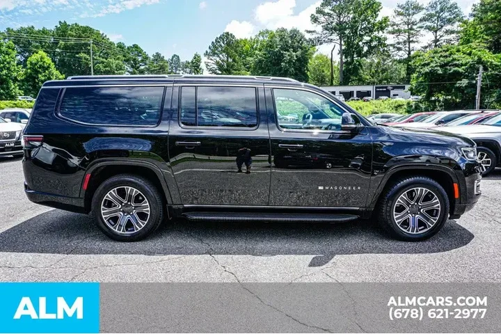 $38920 : Jeep Wagoneer L 2023 4x4 Ser image 9