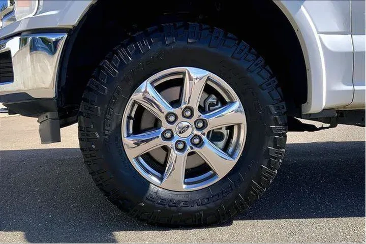 $39985 : Ford F-150 2020 4x4 XL 4dr S image 9