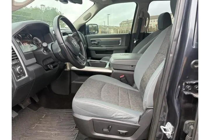 $18039 : Ram 1500 2017 4x2 Big Horn 4 image 8