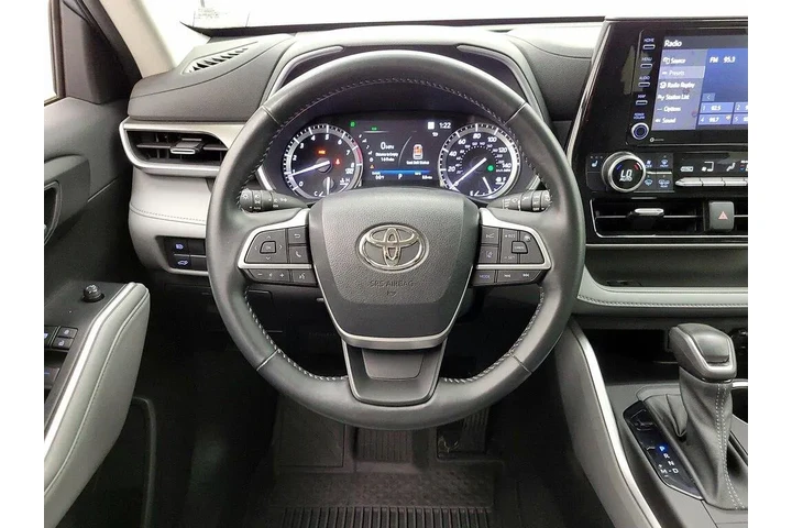 $35998 : Toyota Highlander 2022 AWD X image 10