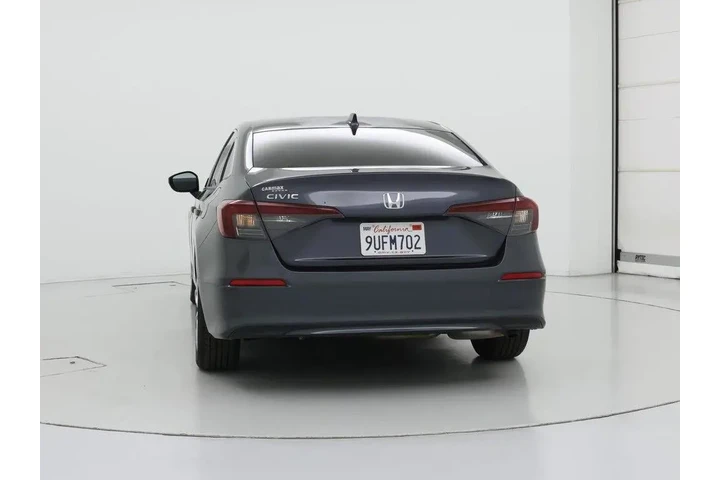 $26998 : Honda Civic 2025 LX 4dr Seda image 6