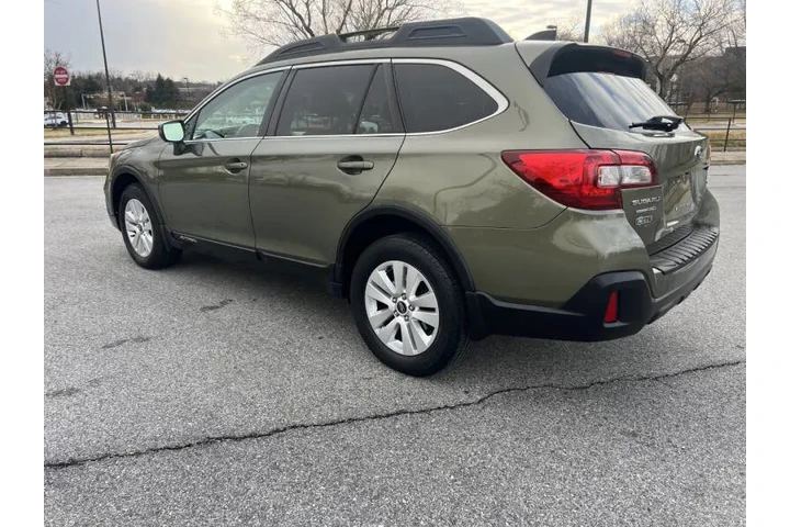 $10900 : 2018 Outback 2.5i Premium image 6