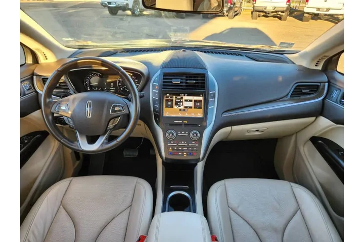 $16472 : 2019 MKC Reserve image 4