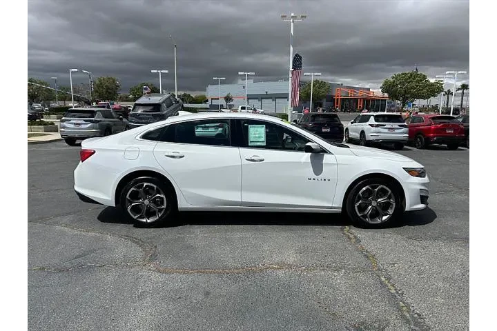 $22995 : Chevrolet Malibu 2024 LT 4dr image 8