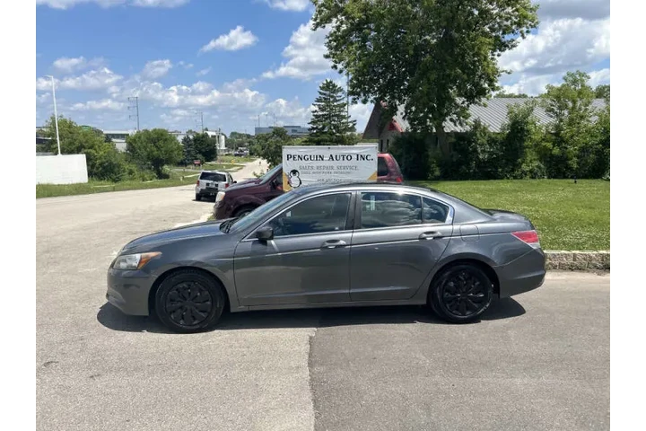 $7990 : 2012 Accord LX image 3