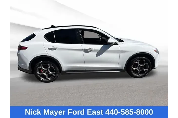 $19995 : Alfa Romeo Stelvio 2022 AWD image 8