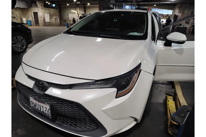 $15913 : Toyota Corolla 2021 LE 4dr S image 1