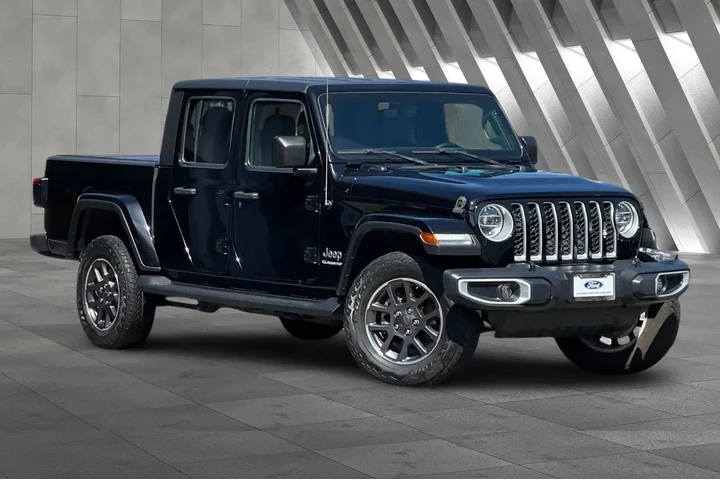 $32995 : Jeep Gladiator 2020 4x4 Over image 2