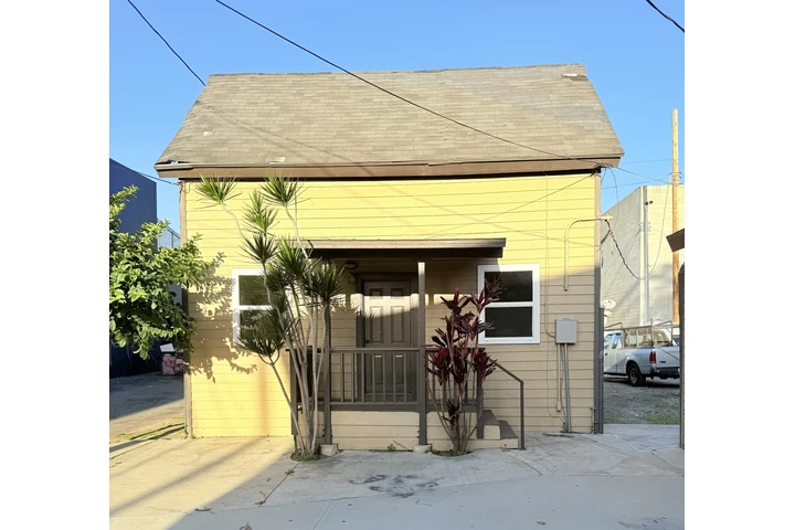 $2500 : Casa amplia de 2 recamaras image 10