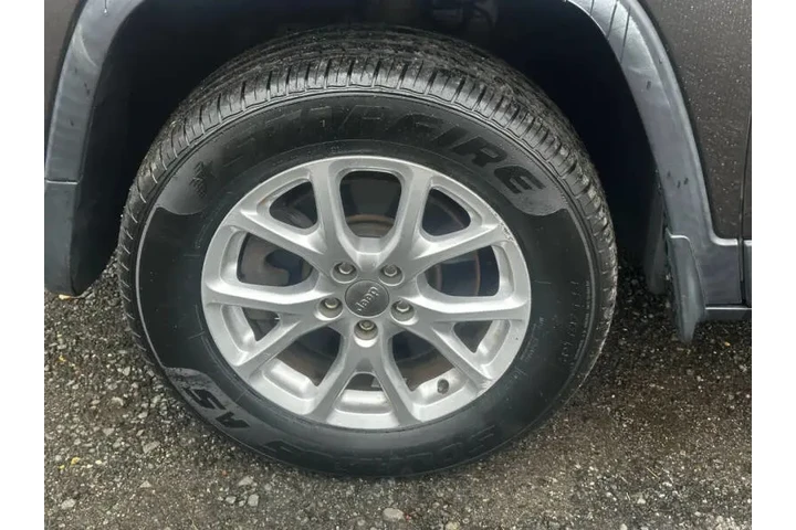 $8990 : 2015 Cherokee Latitude image 9