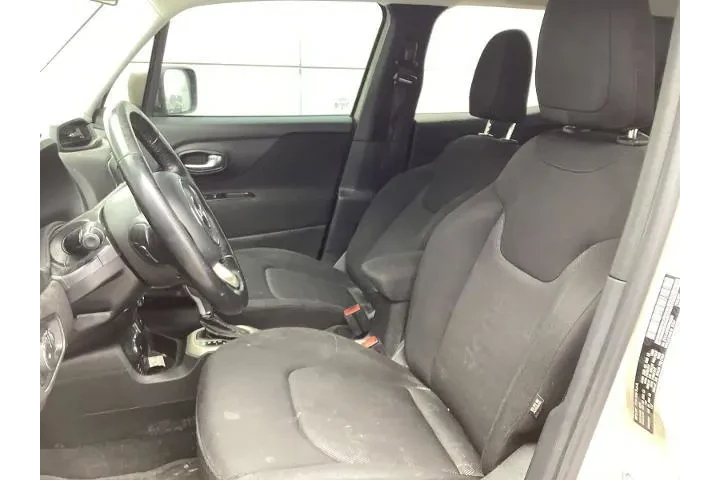 $7945 : Jeep Renegade 2016 4x4 Latit image 5