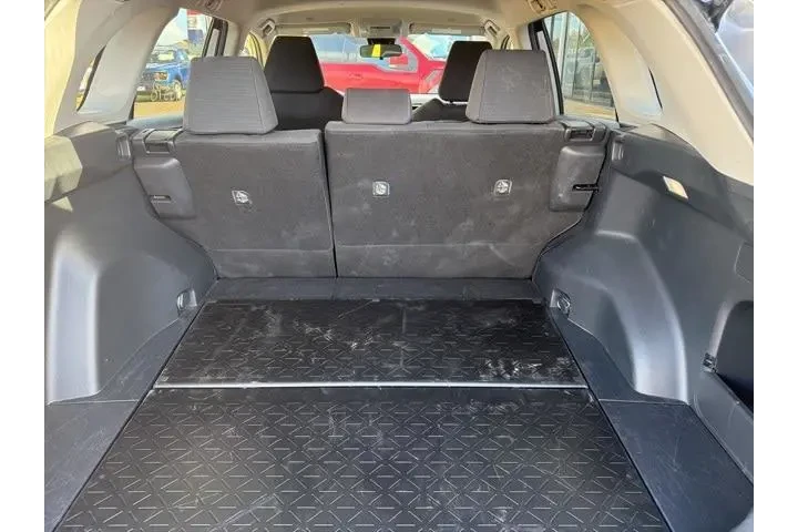 $29995 : Toyota RAV4 2024 LE 4dr SUV image 9