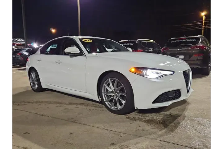 $20991 : Alfa Romeo Giulia 2020 Base image 9