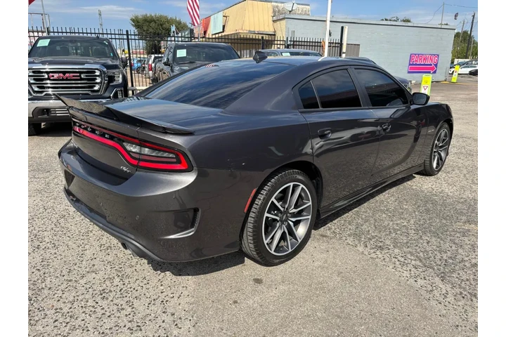 2020 Charger R/T RWD image 6