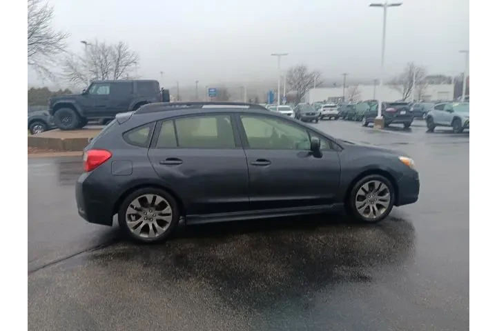 $7500 : Subaru Impreza 2013 AWD 2.0i image 5