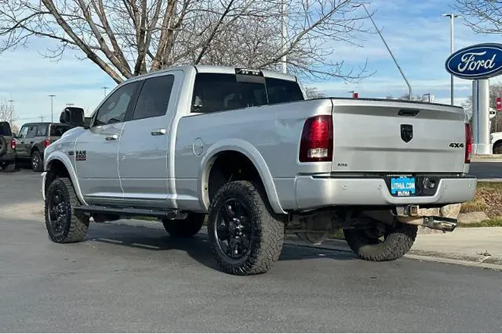 $29995 : Ram 2500 2017 4x4 Laramie 4d image 6