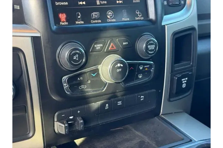 $15885 : Ram 2500 2015 4x4 SLT 4dr Cr image 1