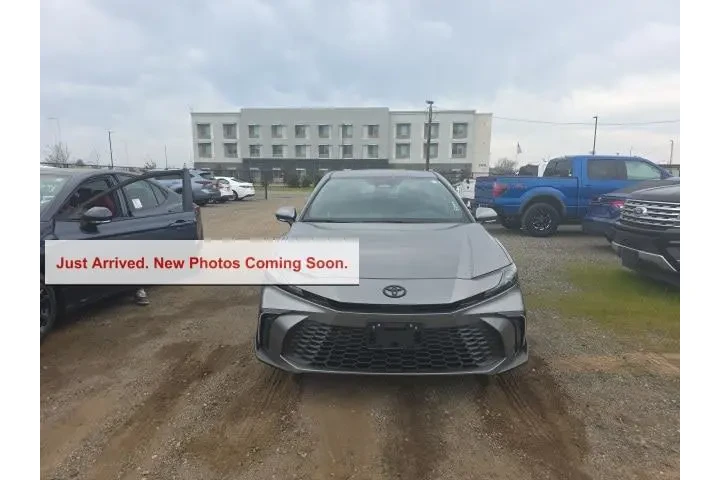 $37900 : Toyota Camry 2026 SE 4dr Sed image 2