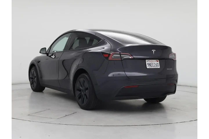 $39998 : Tesla Model Y 2024 AWD Long image 2