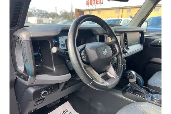 $35999 : Ford Bronco 2023 4x4 Black D image 7