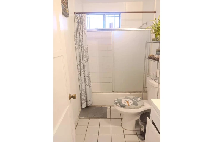 $550 : Renta cuarto image 1