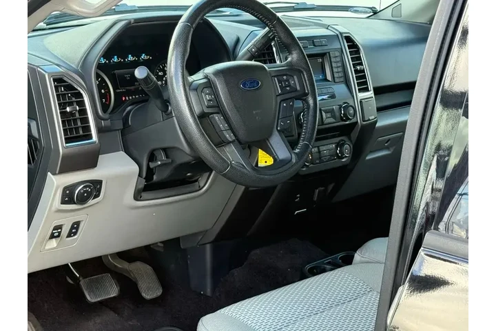 $17989 : Ford F-150 2016 4x2 XLT 4dr image 6