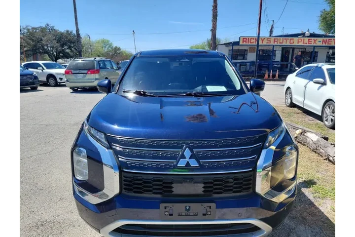 $16900 : 2022 Outlander SE Launch Edit image 3