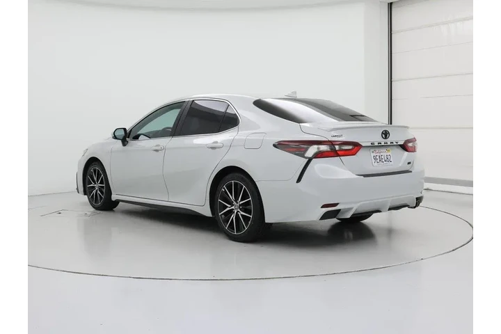 $26998 : Toyota Camry 2023 SE 4dr Sed image 2