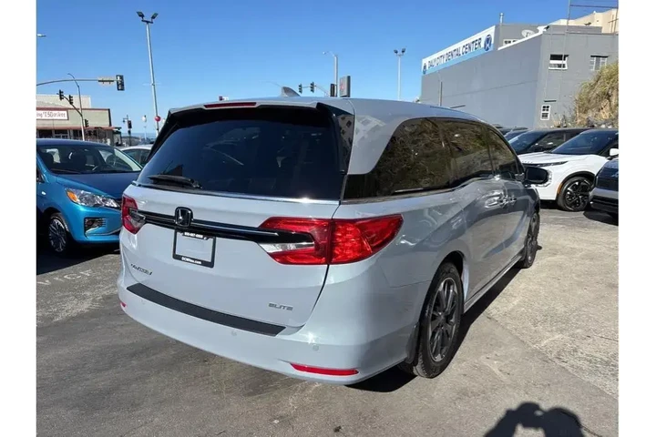 $37988 : Honda Odyssey 2023 Elite 4dr image 7