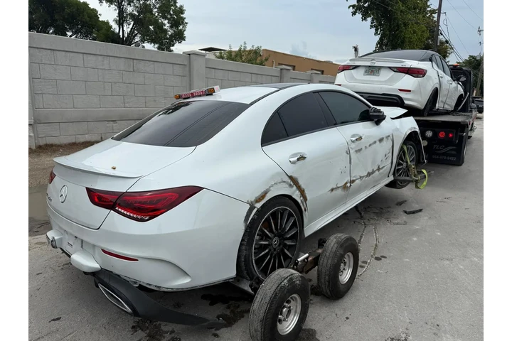 Sell my junk car for cash image 1