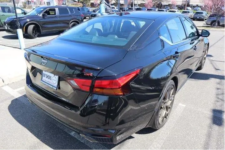$19701 : Nissan Altima 2025 2.5 SR 4d image 6