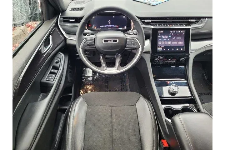 $30988 : Jeep Grand Cherokee 2023 4x4 image 7