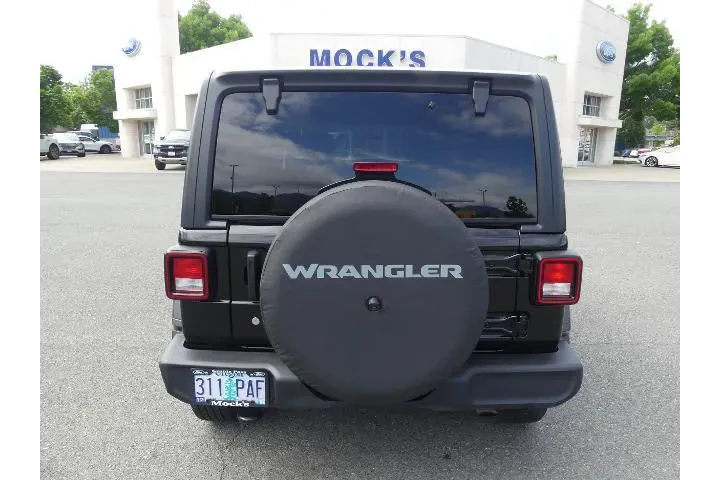 $24990 : Jeep Wrangler Unlimited 2020 image 4