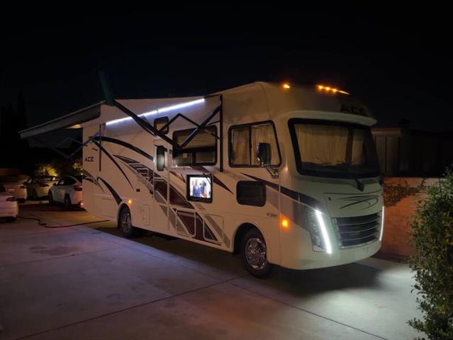 $69999 : 2020 Thor Motor Coach ACE 30.2 image 8