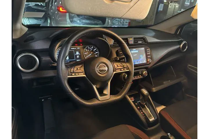 $19995 : Nissan Versa 2025 SR 4dr Sed image 6