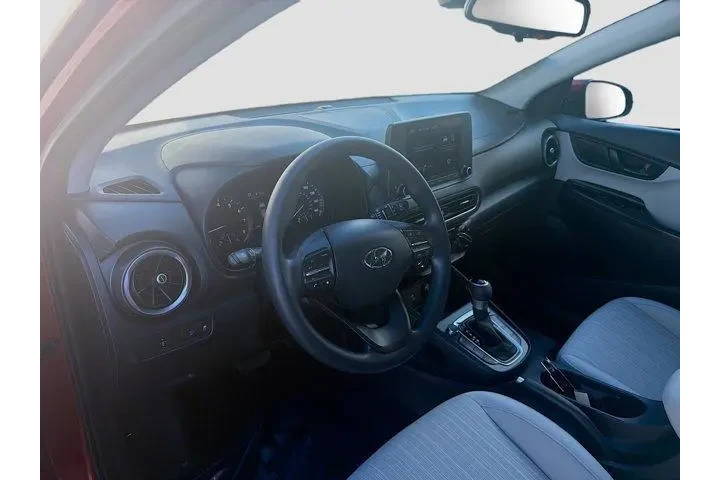 $17880 : Hyundai KONA 2023 AWD SEL 4d image 7