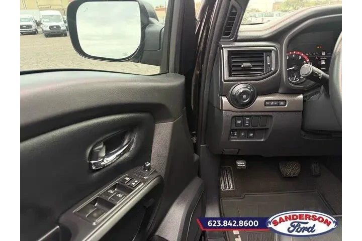 $39888 : Nissan Titan 2021 4x4 PRO-4X image 9