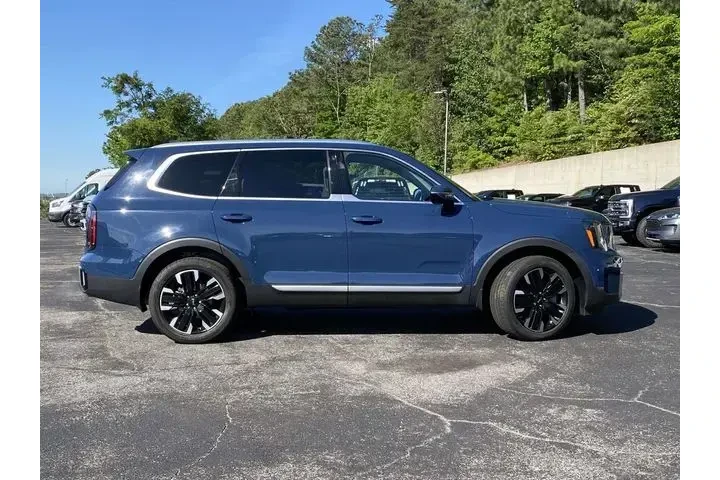 $39997 : Kia Telluride 2024 AWD SX 4d image 2