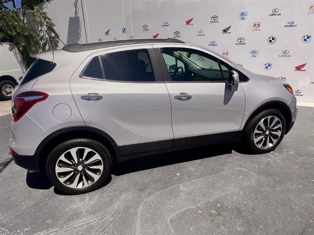 $13995 : Used 2018 Encore AWD 4dr Esse image 2