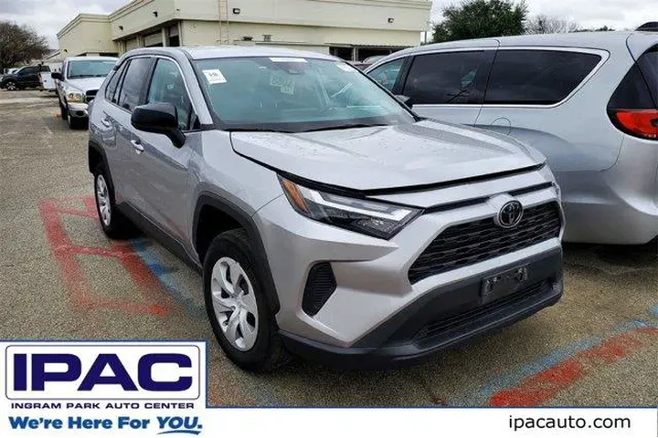 $26221 : Toyota RAV4 2024 AWD LE 4dr image 1