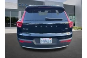 $26879 : Volvo XC40 2022 AWD T5 Momen thumbnail