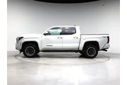 $37998 : Toyota Tacoma 2024 4x2 TRD S thumbnail