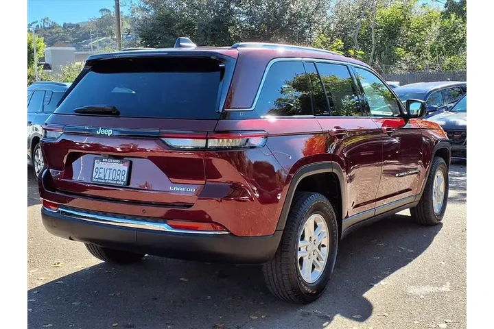 $23400 : Jeep Grand Cherokee 2023 4x2 image 5